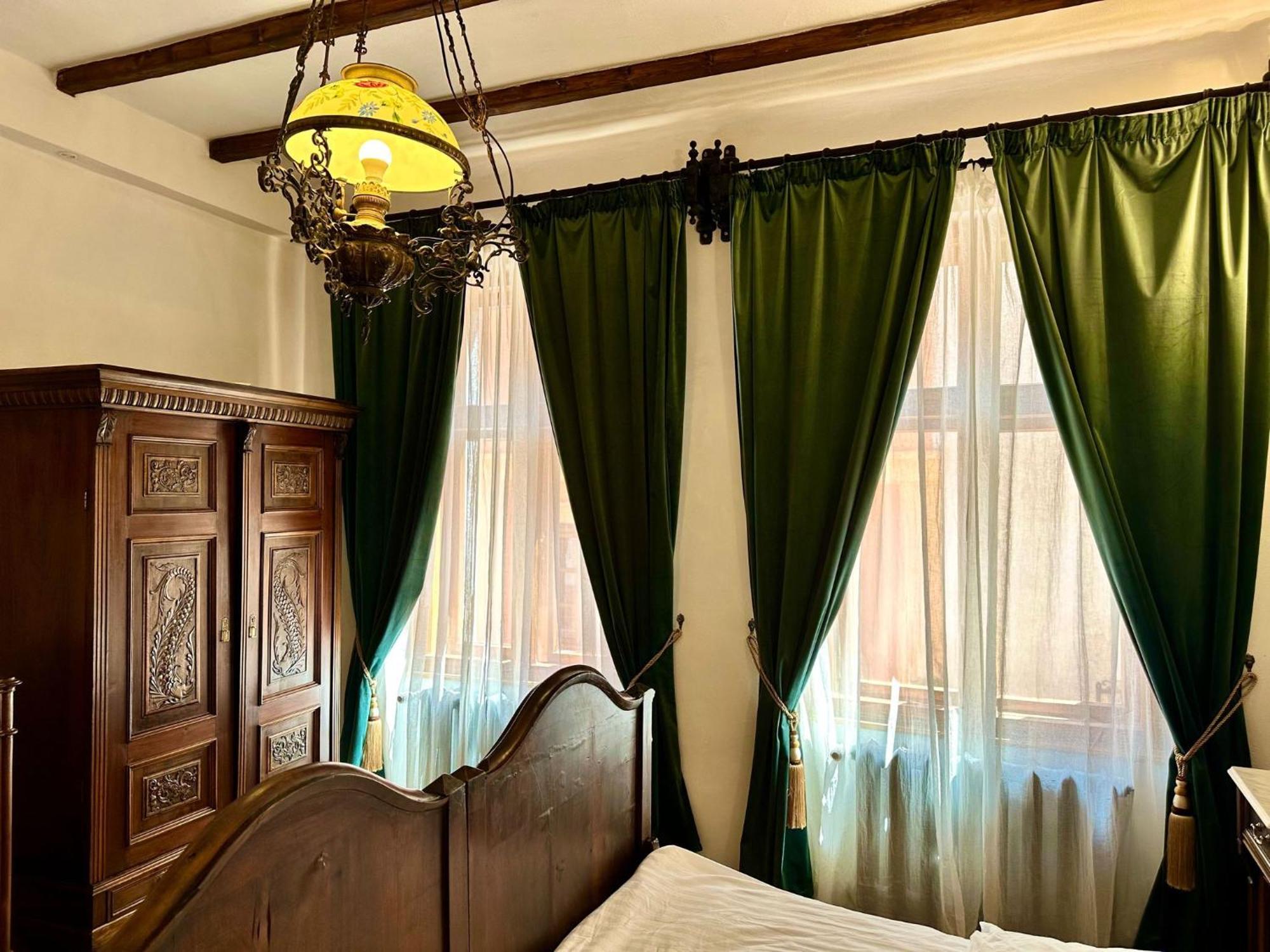 The Throne - M Museum Hotel 锡吉什瓦拉 外观 照片